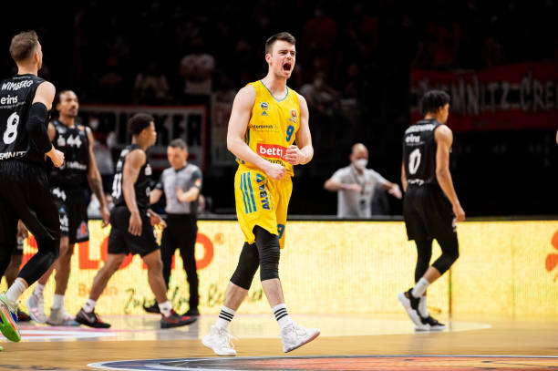 以精准的底 以精准的底