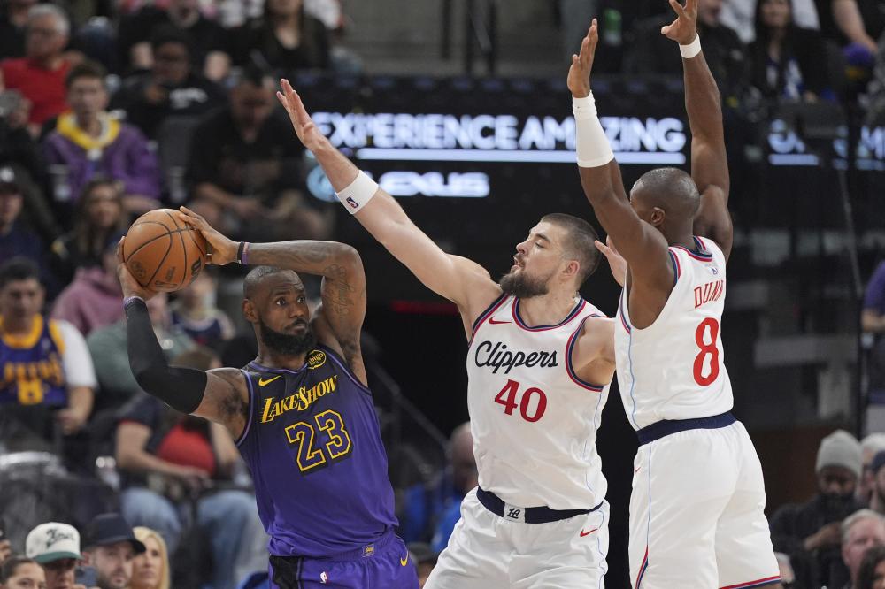 高速行驶在 高速行驶在